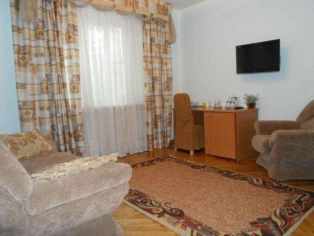 Zhibek Zholy Hotel Astana Quarto foto