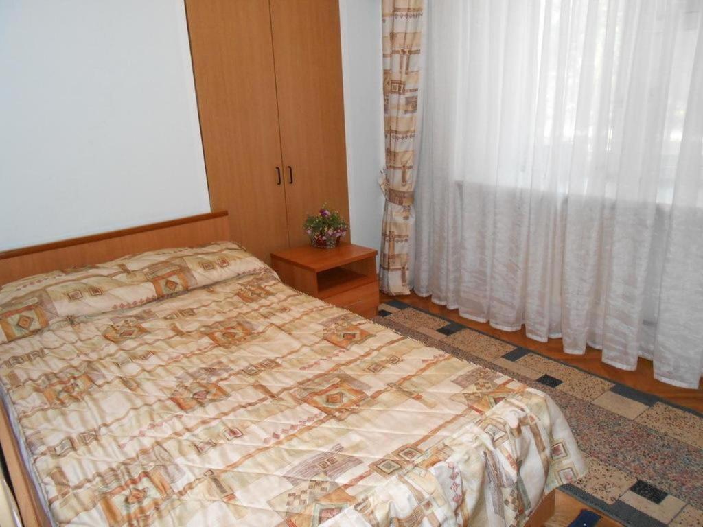 Zhibek Zholy Hotel Astana Quarto foto