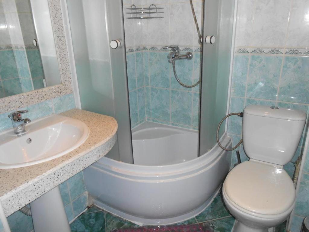 Zhibek Zholy Hotel Astana Quarto foto